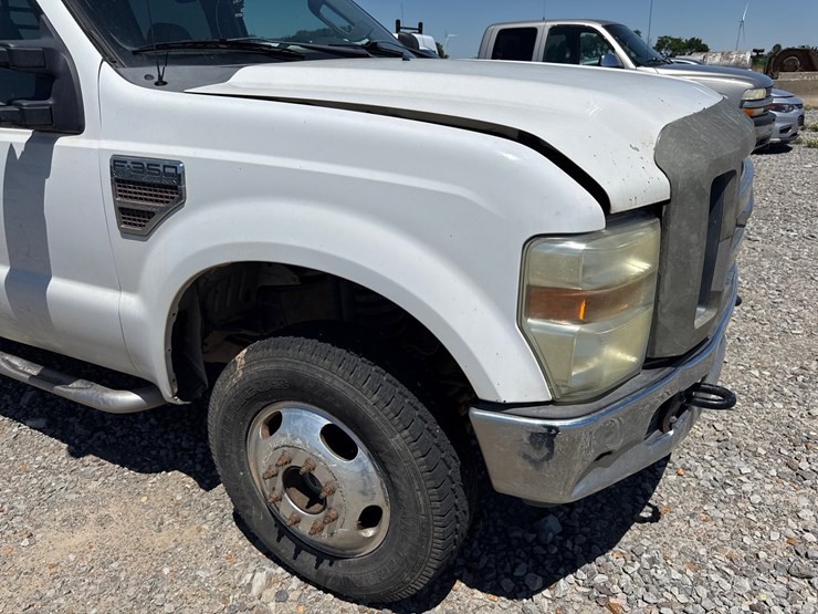 2008-ford-f350-image-27