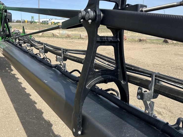 2020-john-deere-r4045-image-79