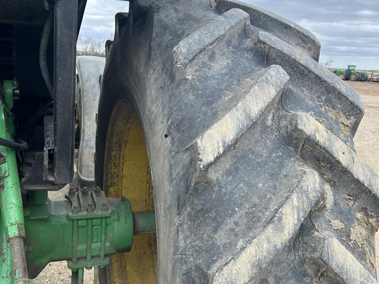 john-deere-4455-image-28