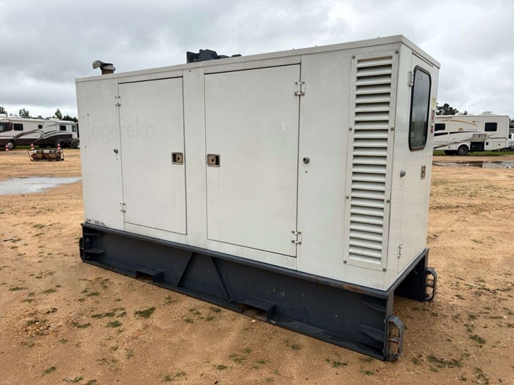 2012-aggreko-143-kw-skid-mounted-generator-image-3