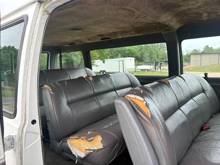 2000-dodge-ram-van-image-38