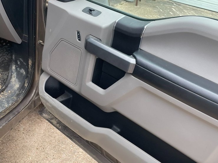 2015-ford-f150-image-30
