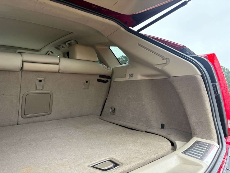 2010-cadillac-srx-image-27