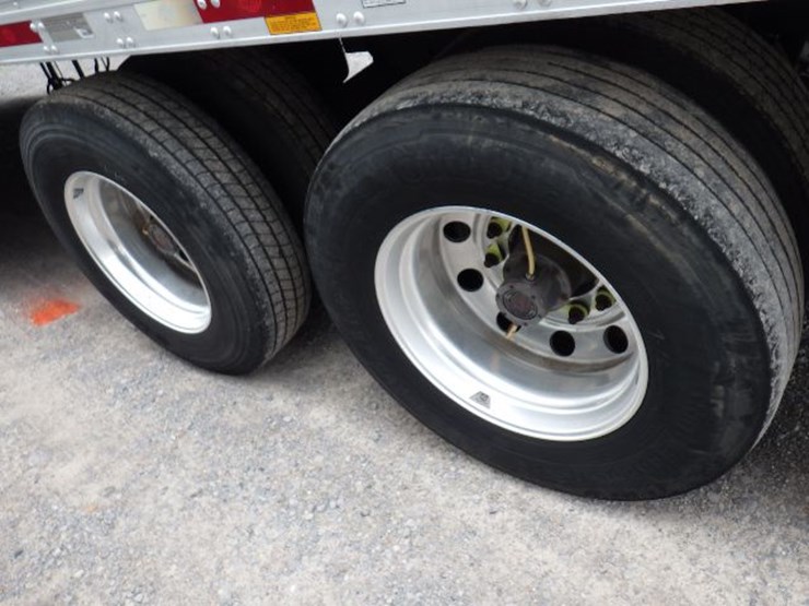 2019-utility-3000r-image-14