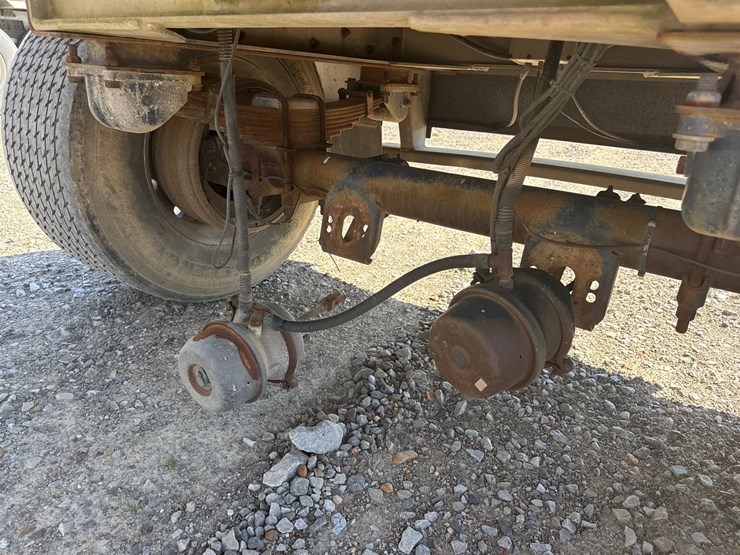 #42730-•-1996-weld-it-s/a-5400gal-fuel-trailer-1w9t23269tl010011-inv#-42730-image-12