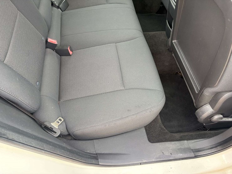 2010-dodge-avenger-4-door-sedan-(92,998-miles)-image-25