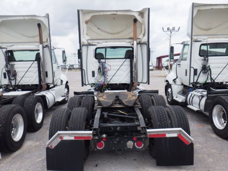 2017-international-prostar-image-8