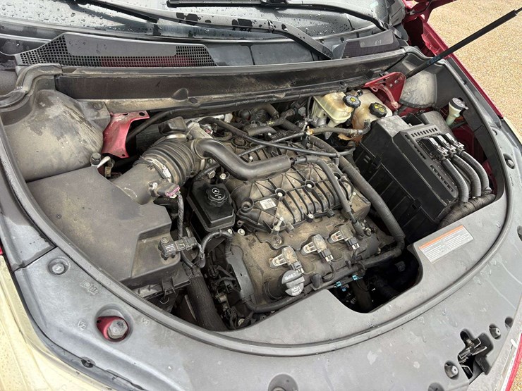 2010-cadillac-srx-image-35