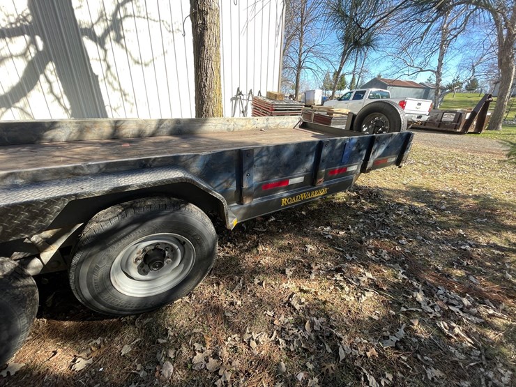 #1808-•-2014-road-warrior-tandem-axle-equipment-trailer-(has-wi-title)-image-7
