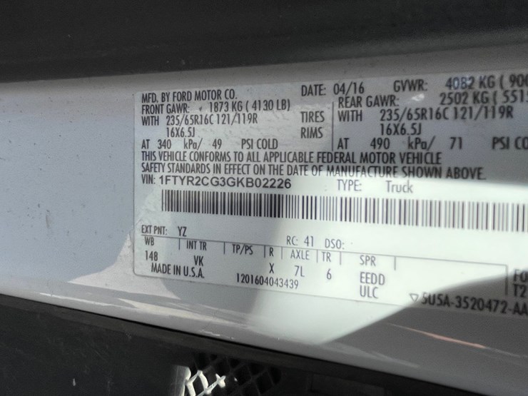 2016-ford-transit-image-75