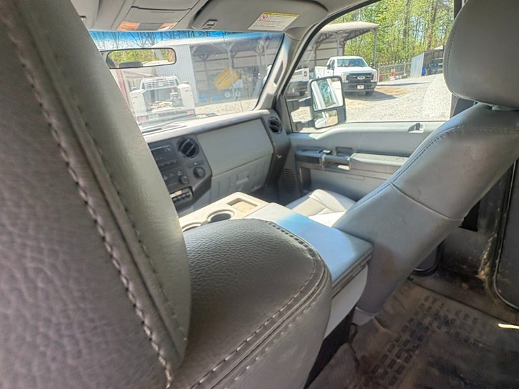 2012-ford-f350-image-41