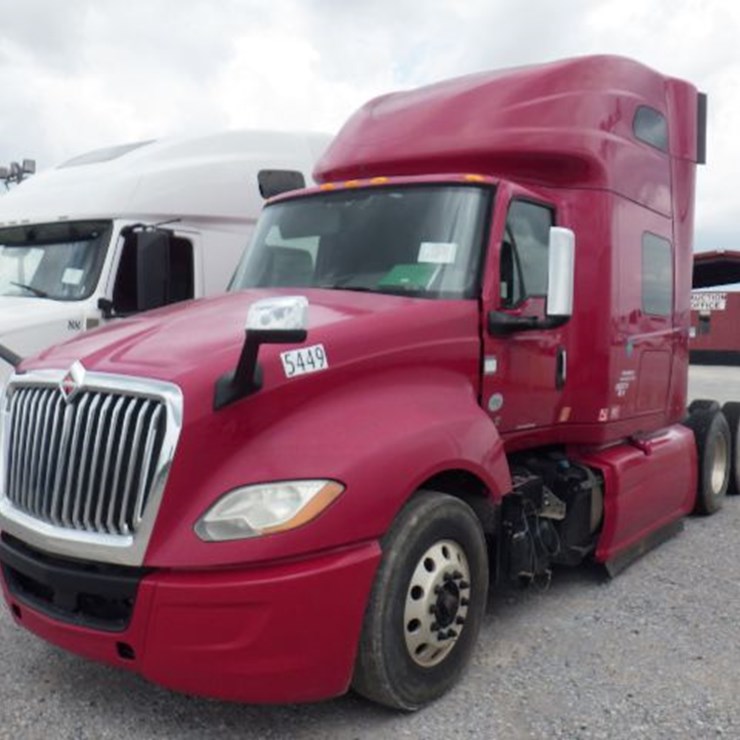 2019 INTERNATIONAL LT