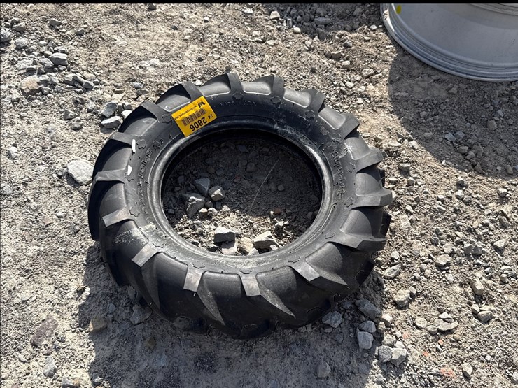 #2806-•-(1)-carlisle-super-lug-6-12-tire-inv#-2806-image-1