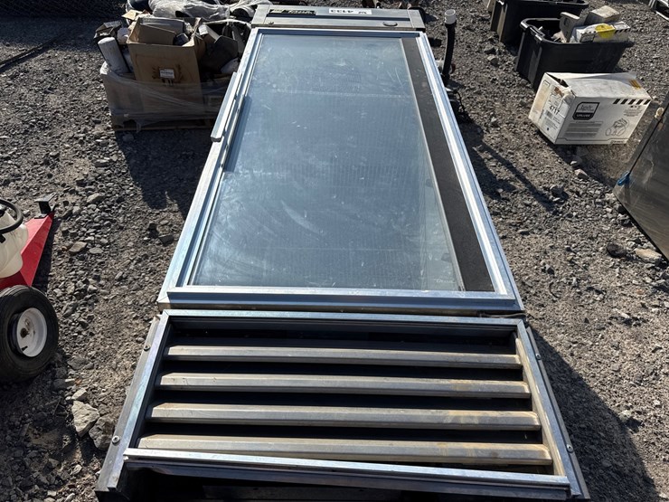#43272-•-commercial-freezer-inv#-43272-image-9