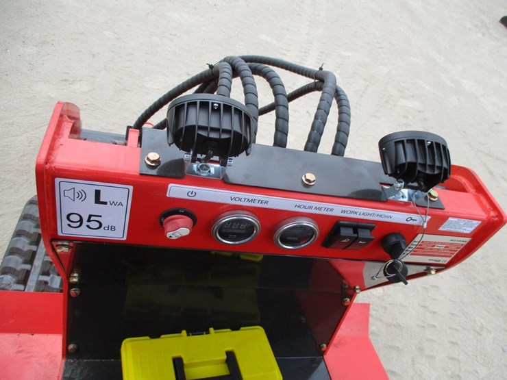 2026-sdlanch-ssl580-crawler-ride-on-skid-steer,-image-6