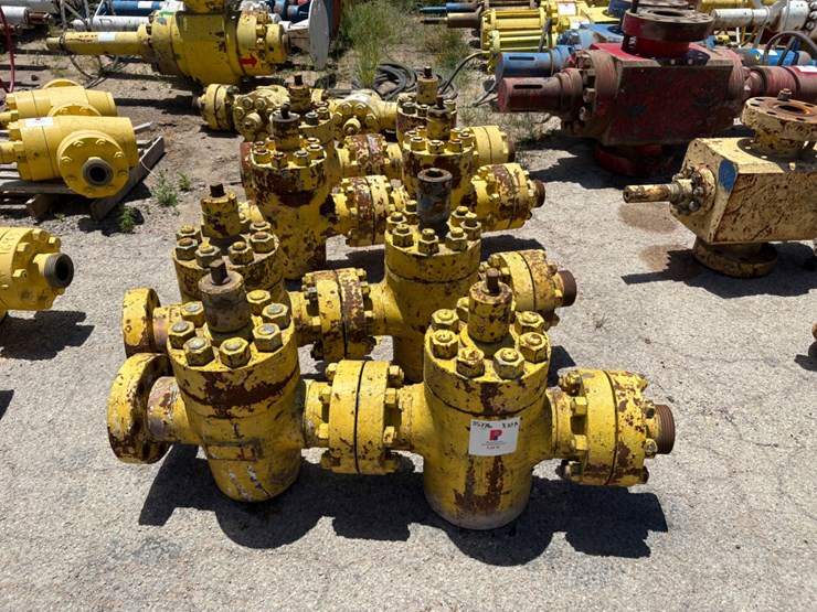 (10x$)-(10)-4”-10k-gate-valves-image-1