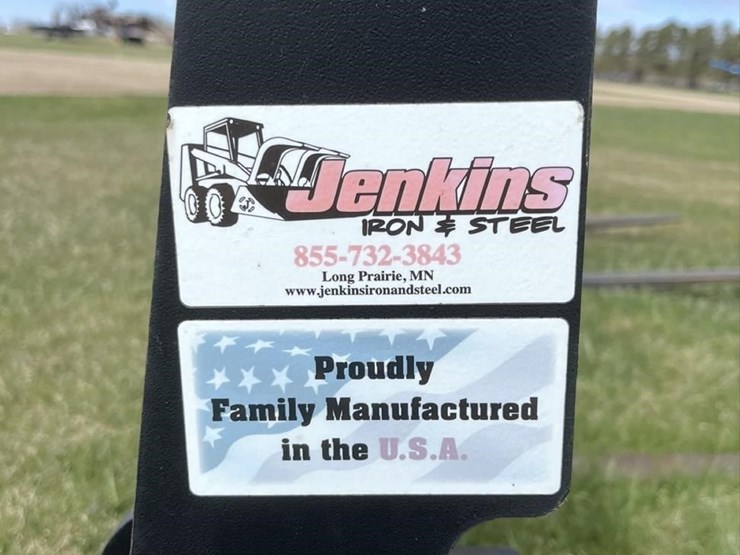 jenkins-skid-attach-pallet-forks-image-5