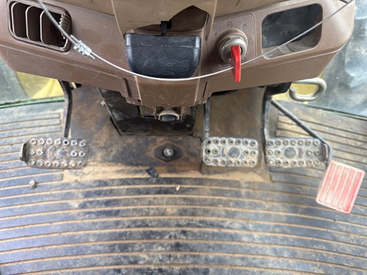 1993-john-deere-6400-image-38