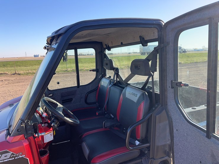 2015-polaris-ranger-image-17