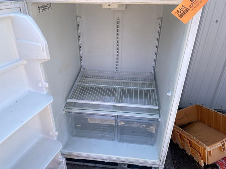 #1884-•-whirlpool-refrigerator-freezer-image-7