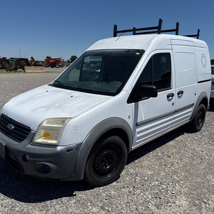 2010 FORD CARGO
