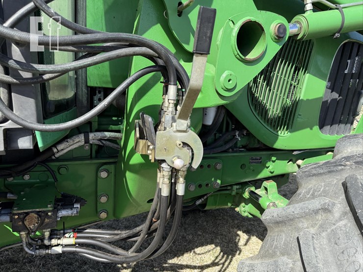2005-john-deere-7420-image-30