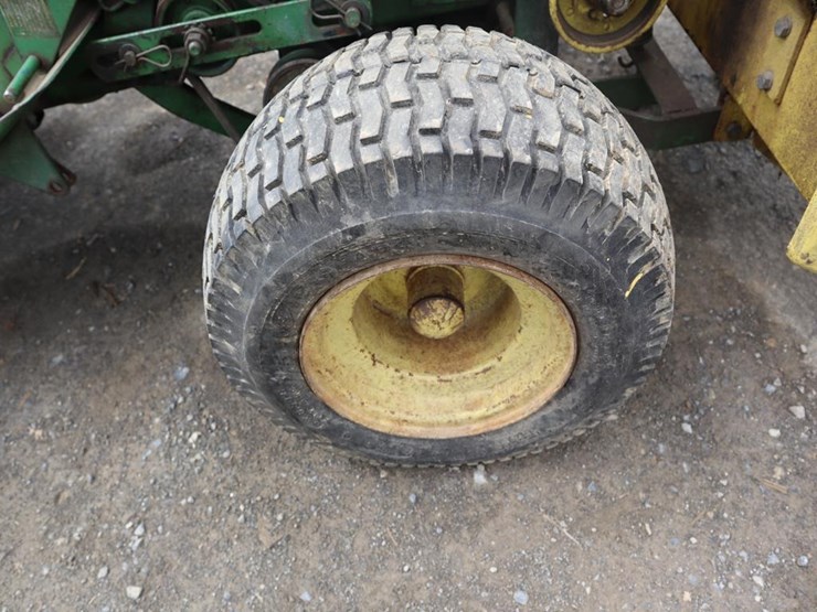 john-deere-110-image-10