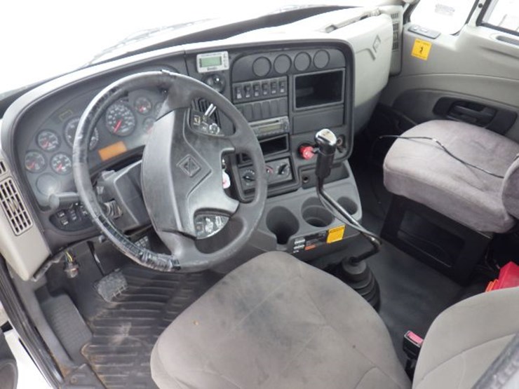 2015-international-prostar-image-17