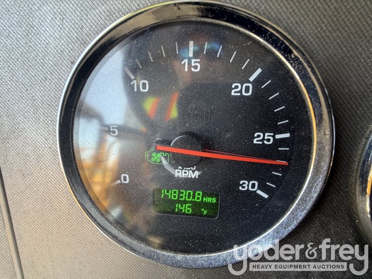 2016-kenworth-t300-image-14