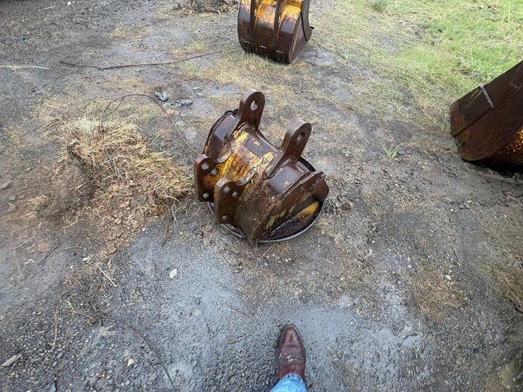 john-deere-24-image-2