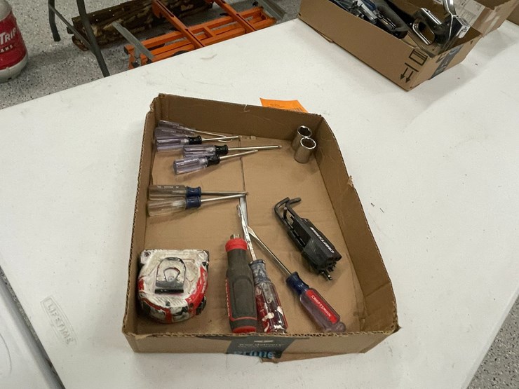 #8614-•-assortment-of-shop-tools-image-6