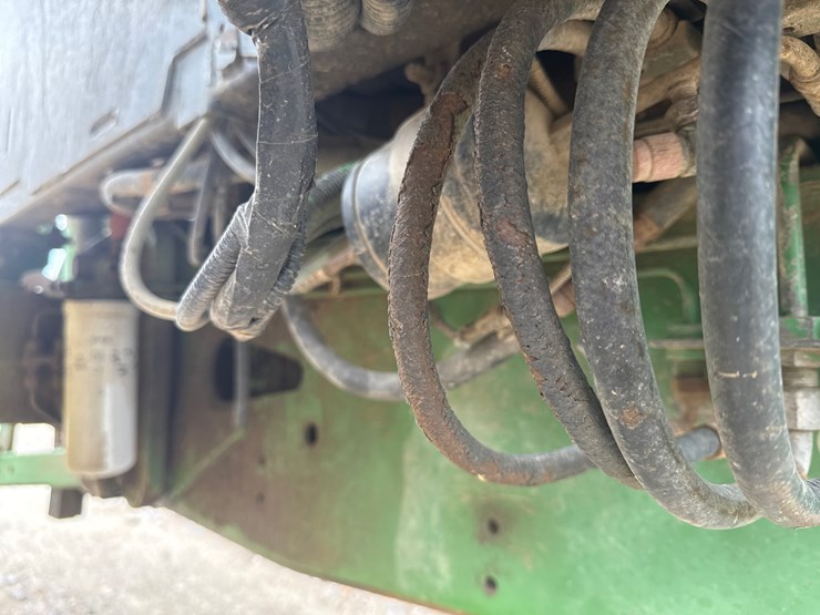 1993-john-deere-6400-image-15