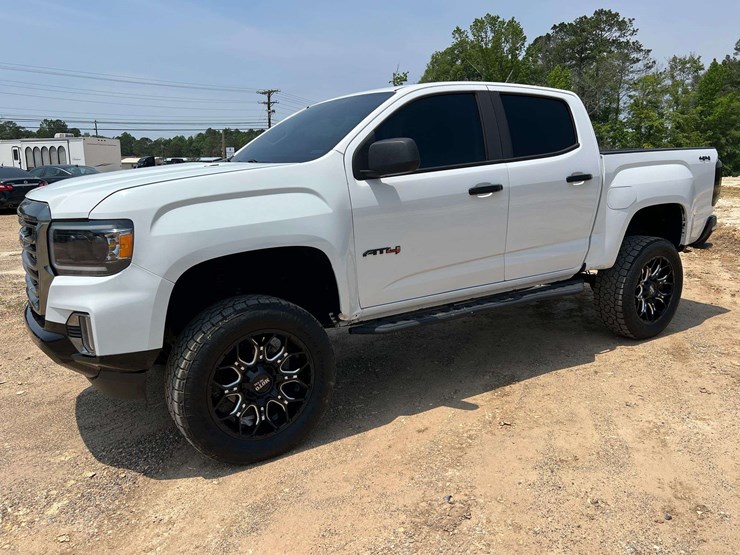 2019-gmc-canyon-image-1