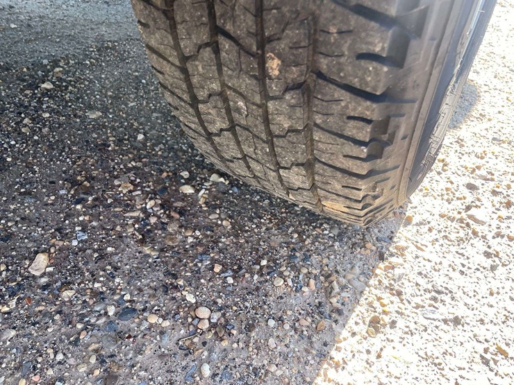 2016-ford-f150-xl-image-21