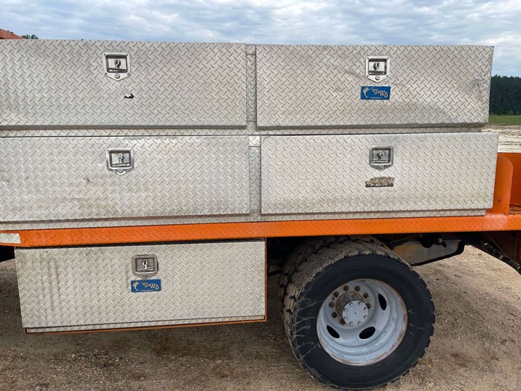 2009-ford-f450-image-15