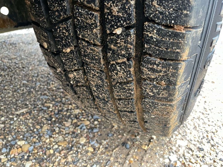 2016-ford-f350-xl-image-22