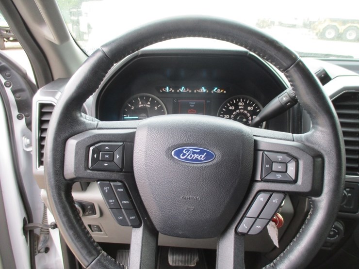 2019-ford-f150-xlt-image-12