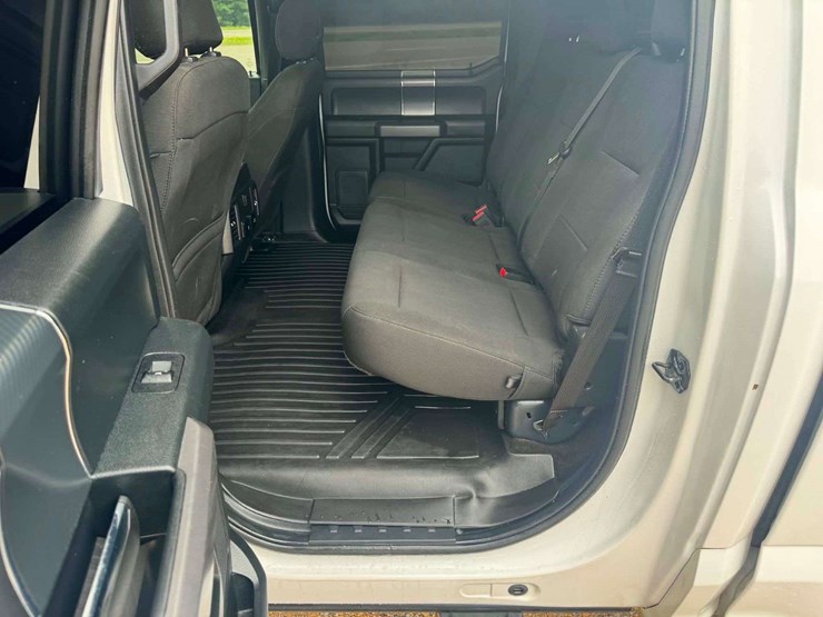 2019-ford-f150-image-21