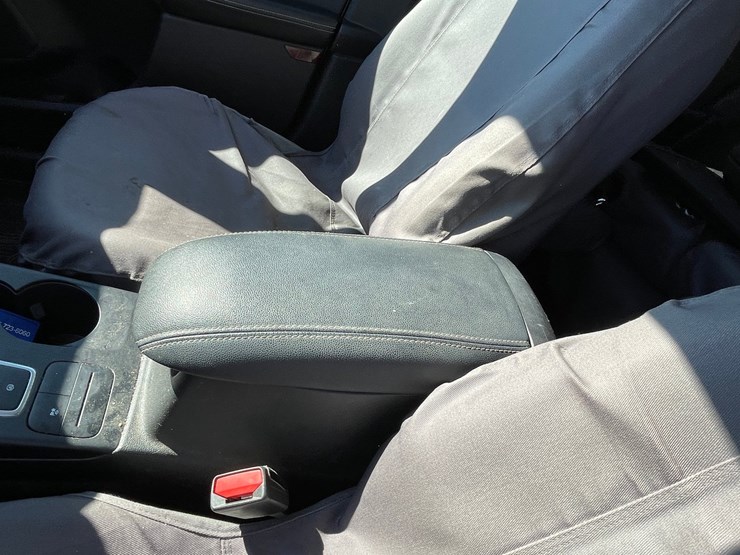 2021-ford-escape-image-36