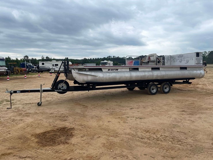 2003-palm-beach-24’-pontoon-boat-with-tandem-axle-trailer-image-1