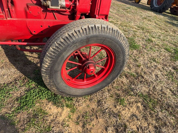 mccormick-deering-w-30-image-16