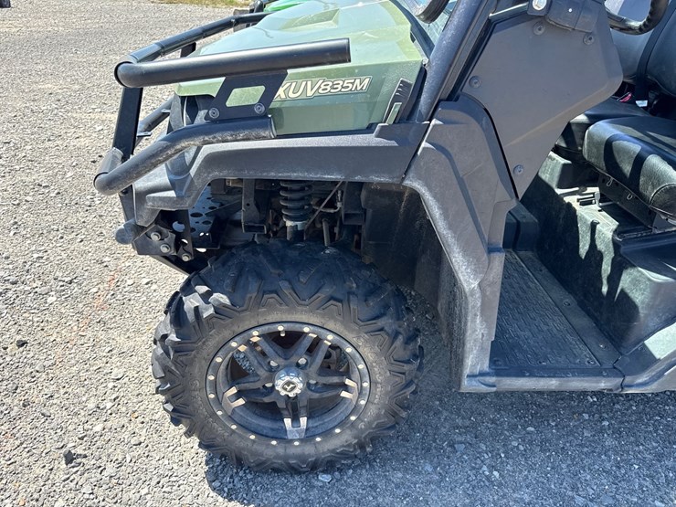 2023-john-deere-gator-image-23