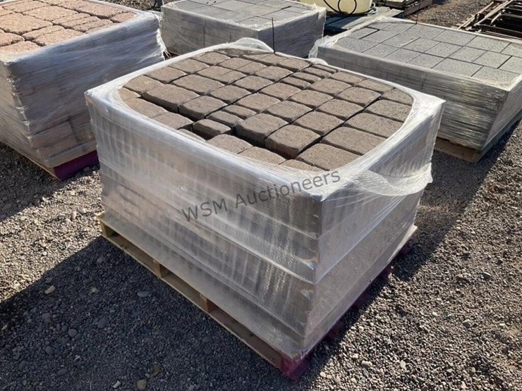 pallet-of-stone-pavers-image-3