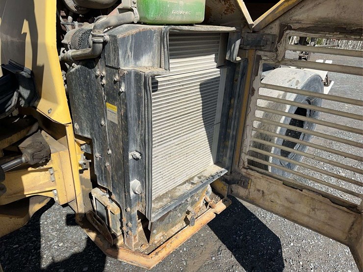 2005-dynapac-cc422hf-image-19