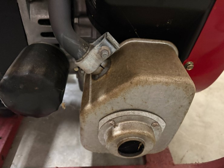 #23982-•-coleman-vantage-7000-electric-generator-image-13