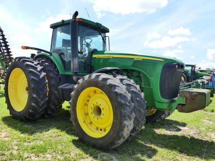 john-deere-8520-image-2