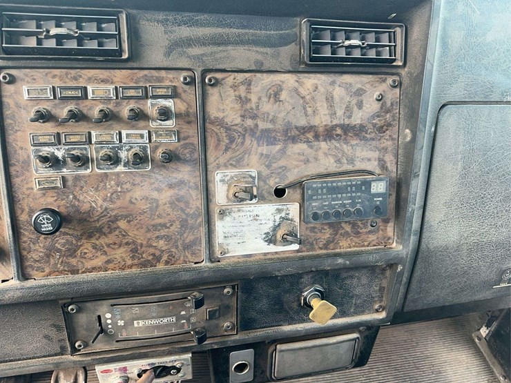 1991-kenworth-t450-image-26