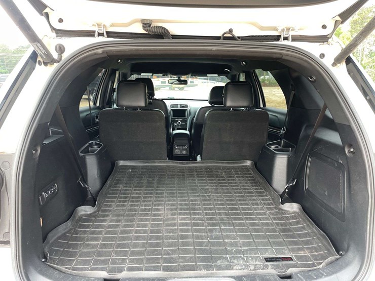 2017-ford-explorer-limited-image-15
