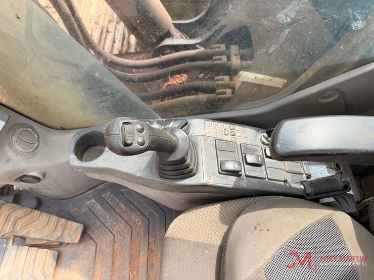2014-volvo-ec340dl-image-31