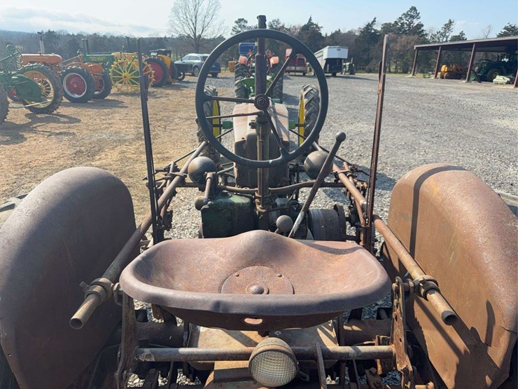 john-deere-h-image-40
